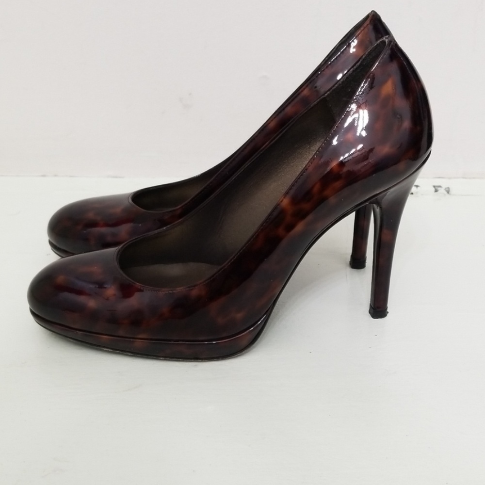 Stuart Weitzman Platswoon Pumps